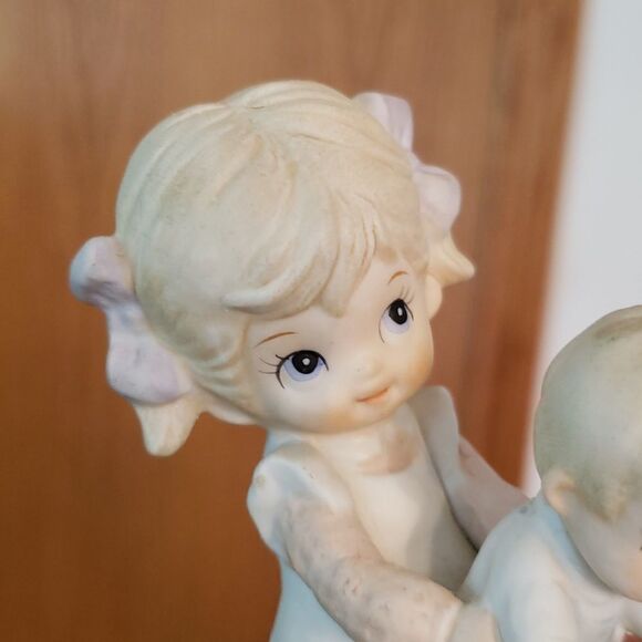 Vintage Homco Girl Holding Boy at Water Fountain Bisque Porcelain Figurine #1406 - Picture 11 of 11